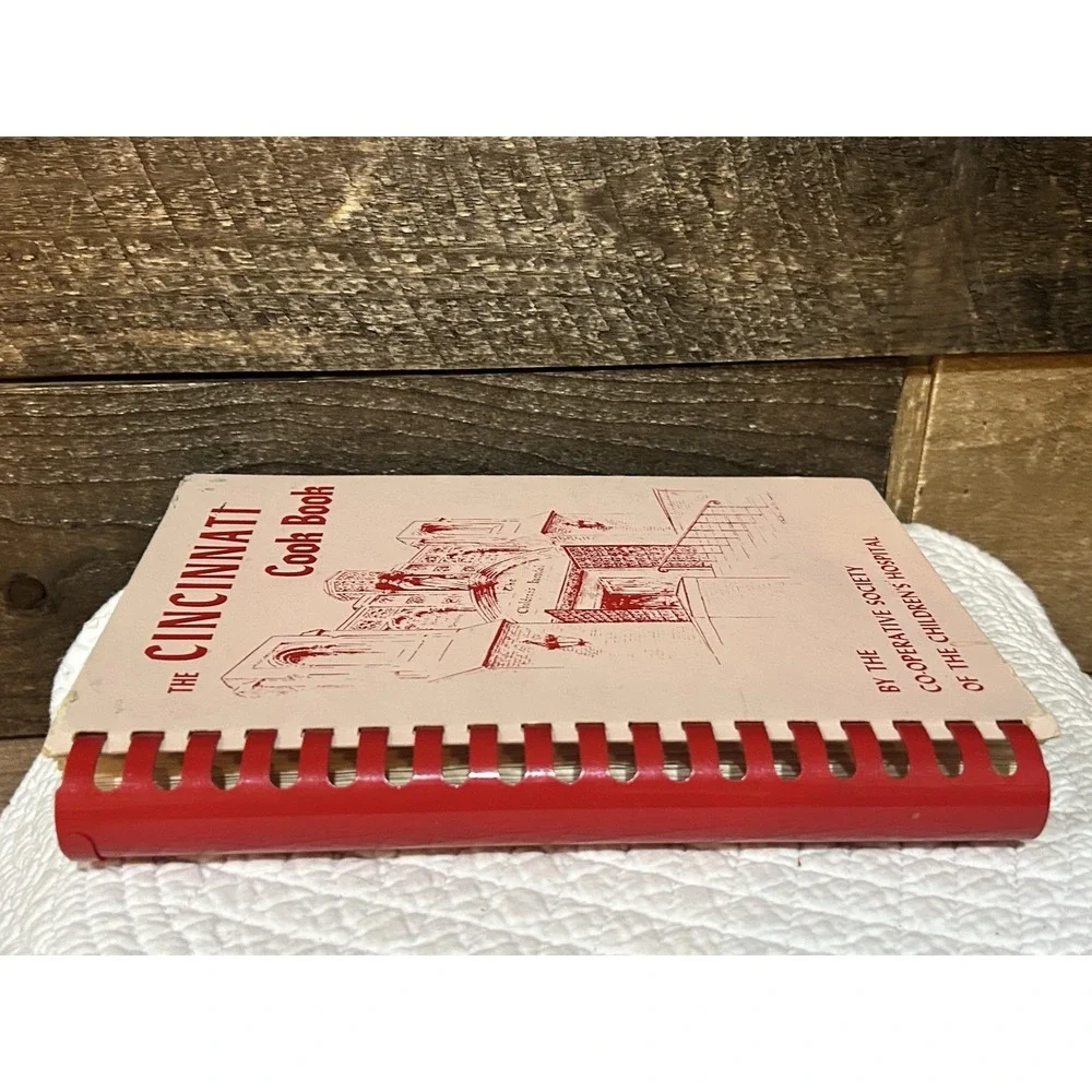 Vintage 1966 The‎ Cincinnati Cook Book Co-Operative Society Childrens Hospital